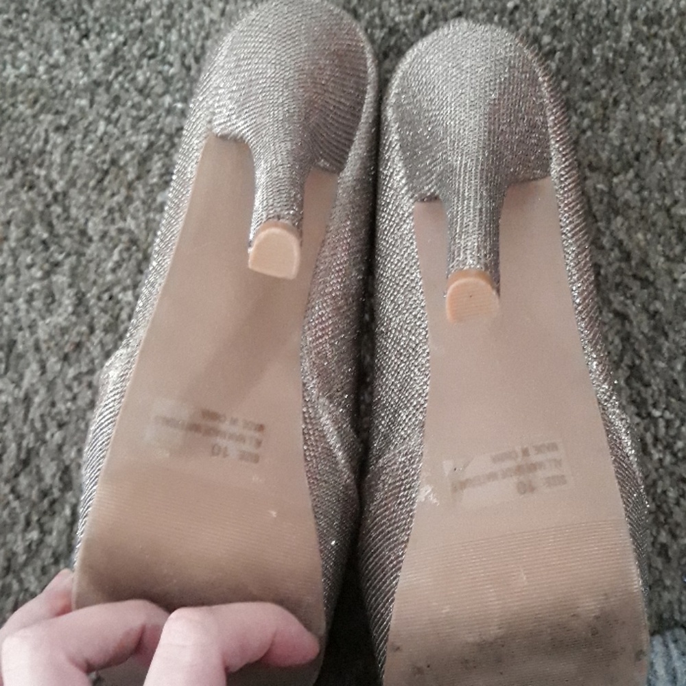 Stilettos - Picture 2 of 3